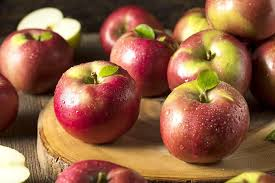 تصویر 3 از سیب گالا با رنگ بندی یکدست